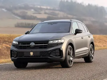 VW Touareg R-Line UNIKAT iQ AHK Stdhzg Softcl