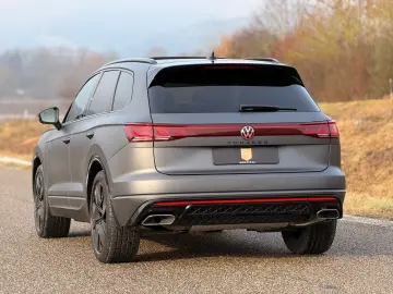 VW Touareg R-Line UNIKAT iQ AHK Stdhzg Softcl