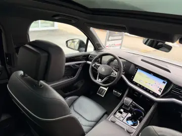 VW Touareg R-Line UNIKAT iQ AHK Stdhzg Softcl