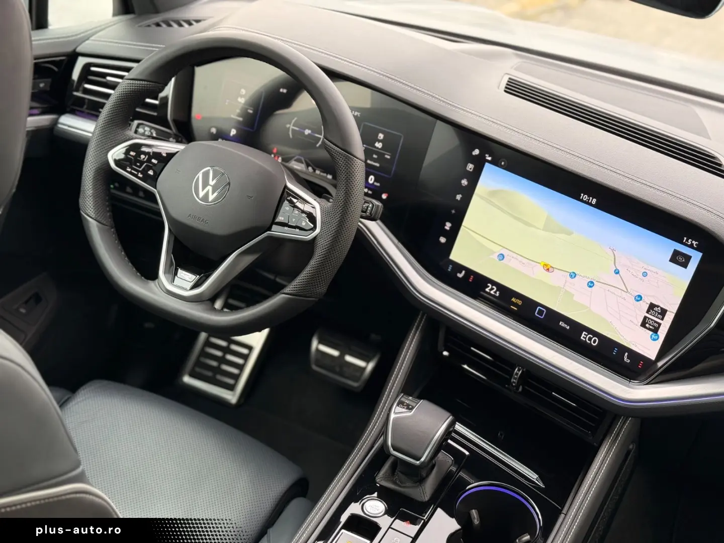 VW Touareg R-Line UNIKAT iQ AHK Stdhzg Softcl