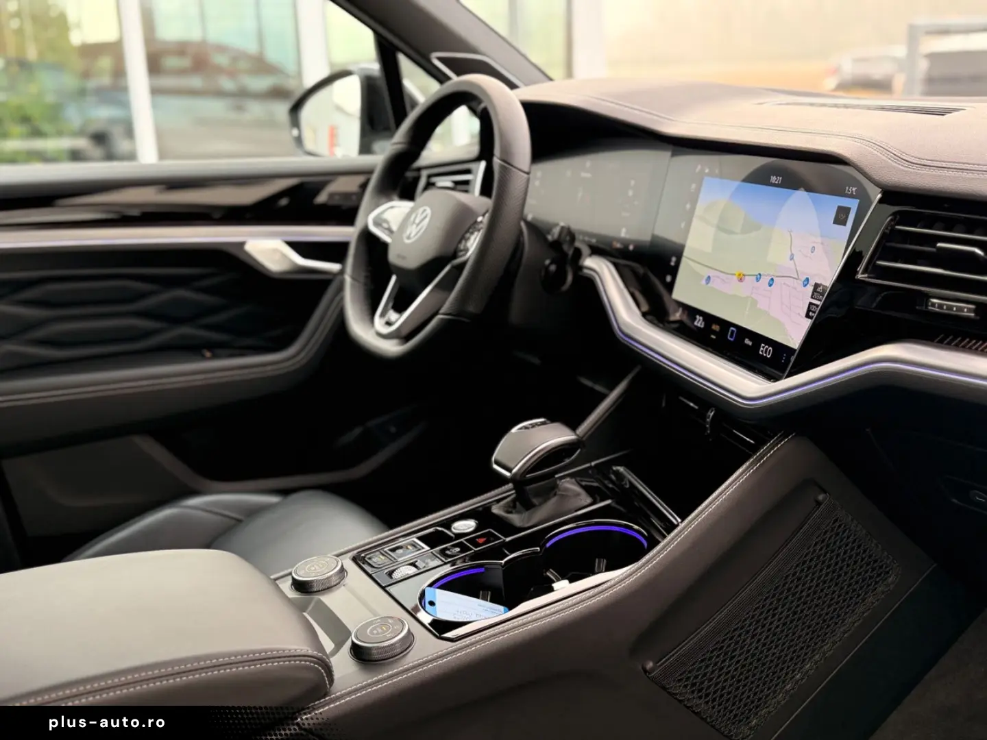 VW Touareg R-Line UNIKAT iQ AHK Stdhzg Softcl