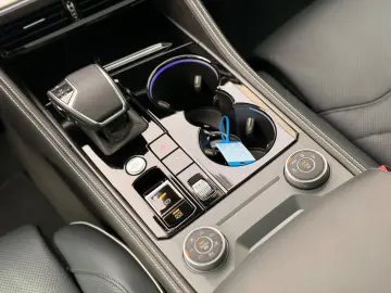 VW Touareg R-Line UNIKAT iQ AHK Stdhzg Softcl