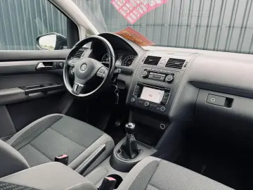 Volkswagen Touran  1.2 BENZINA 105CP  Euro 5  Fab 05.2011