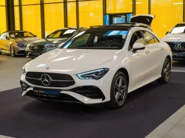 Mercedes-Benz CLA 250 e AMG Line Pano CarPlay