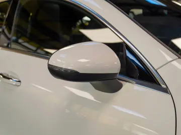 Mercedes-Benz CLA 250 e AMG Line Pano CarPlay