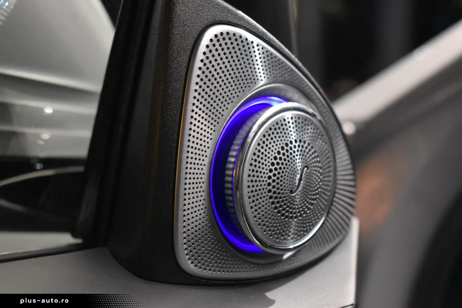 Mercedes-Benz S 63 AMG 5.5 V8 585 CP