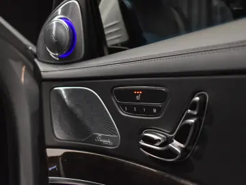 Mercedes-Benz S 63 AMG 5.5 V8 585 CP