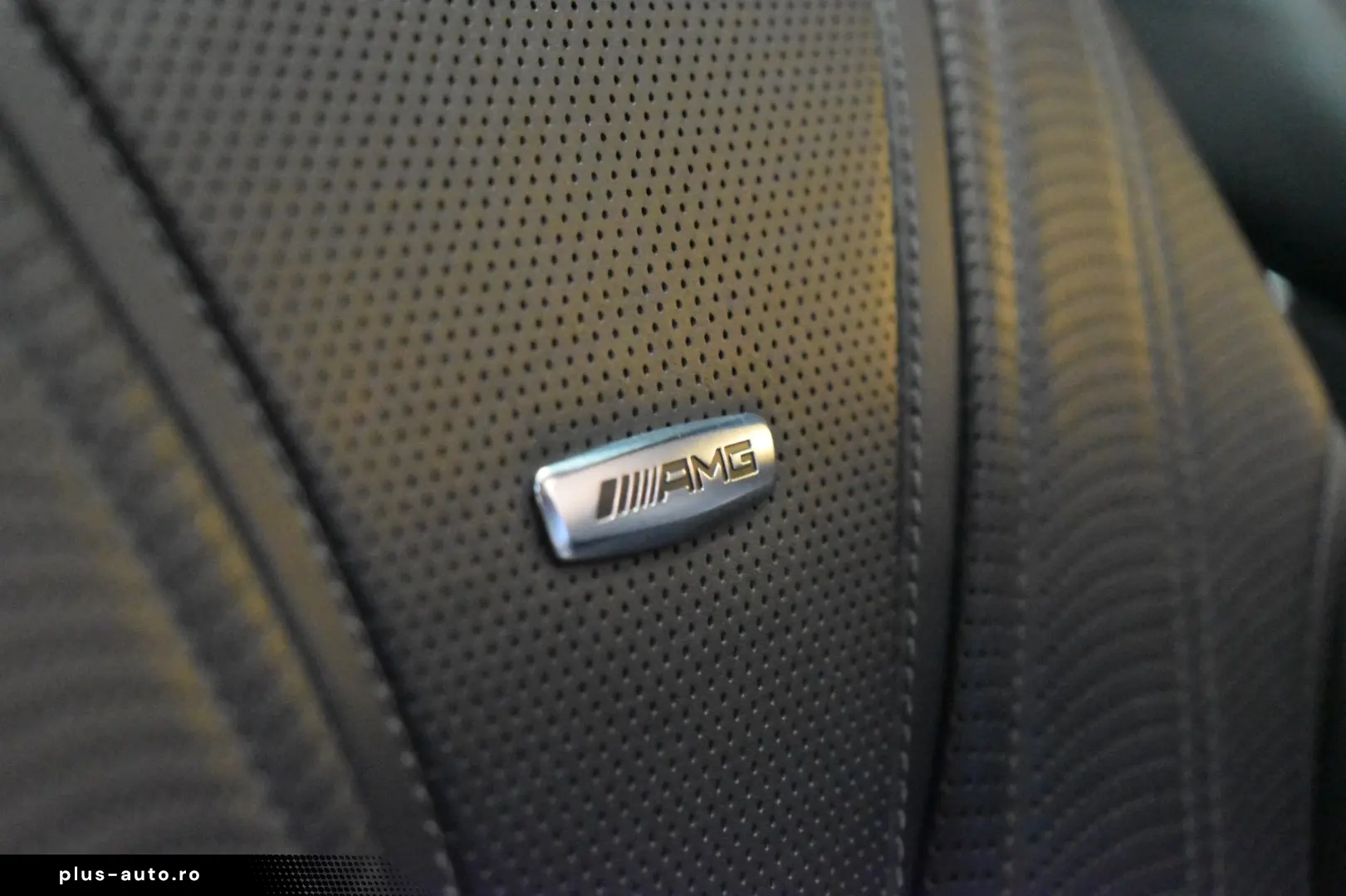 Mercedes-Benz S 63 AMG 5.5 V8 585 CP