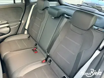 Mercedes-Benz GLA 200 AMG Night 20  Pano LED 360  Dis