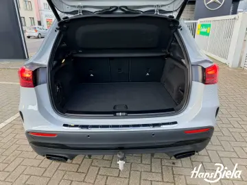 Mercedes-Benz GLA 200 AMG Night 20  Pano LED 360  Dis