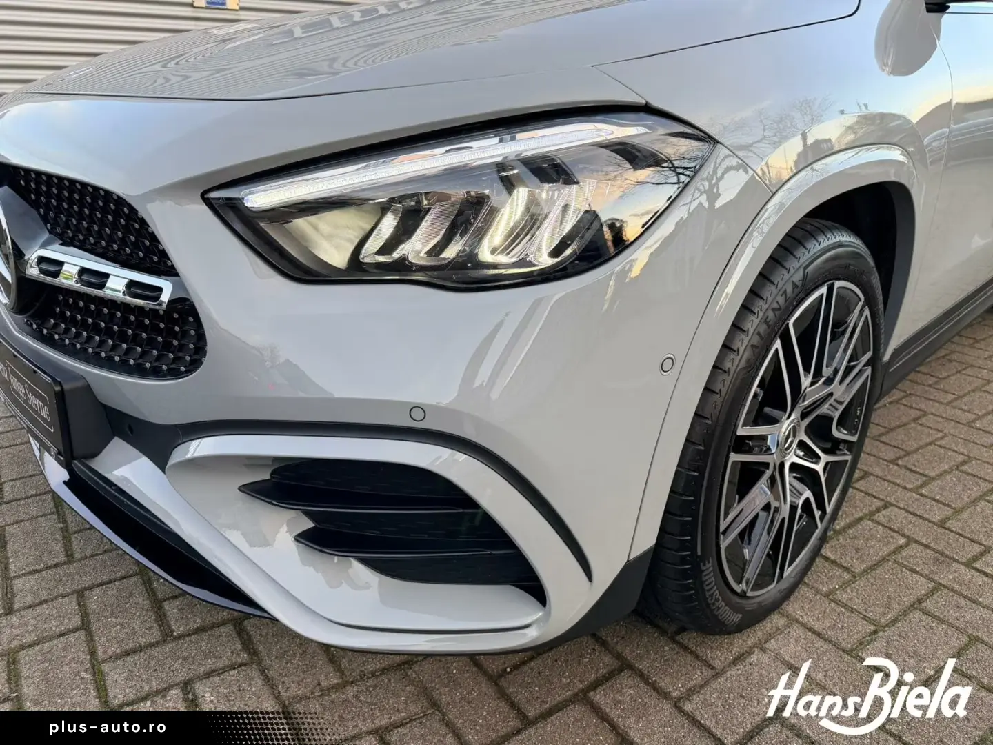 Mercedes-Benz GLA 200 AMG Night 20  Pano LED 360  Dis