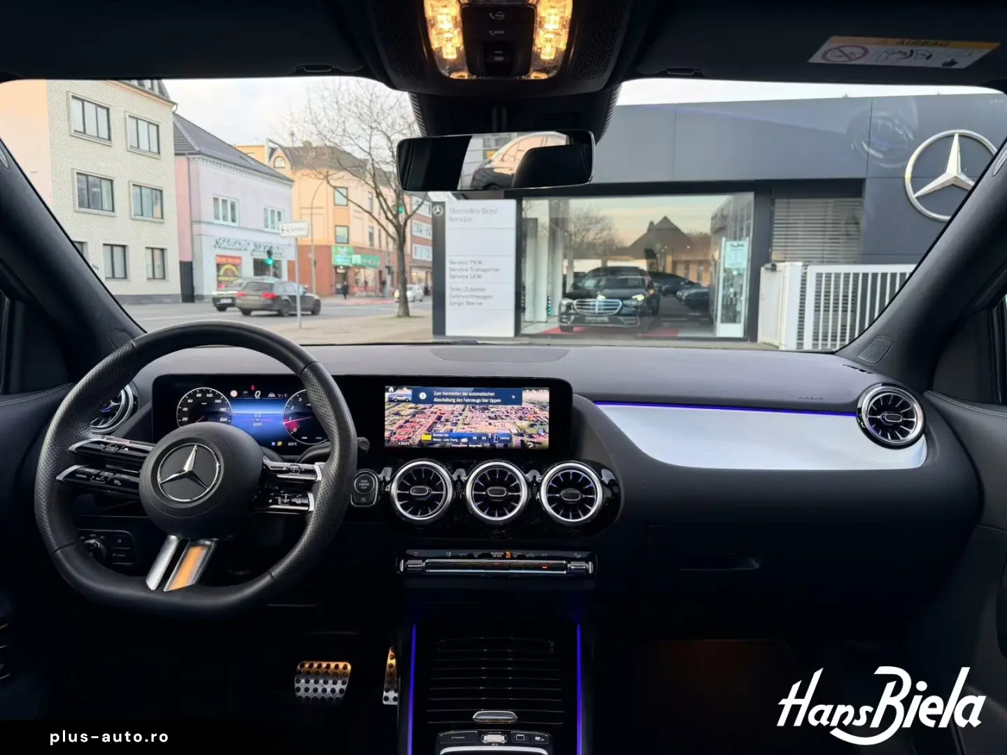 Mercedes-Benz GLA 200 AMG Night 20  Pano LED 360  Dis