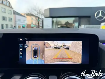 Mercedes-Benz GLA 200 AMG Night 20  Pano LED 360  Dis