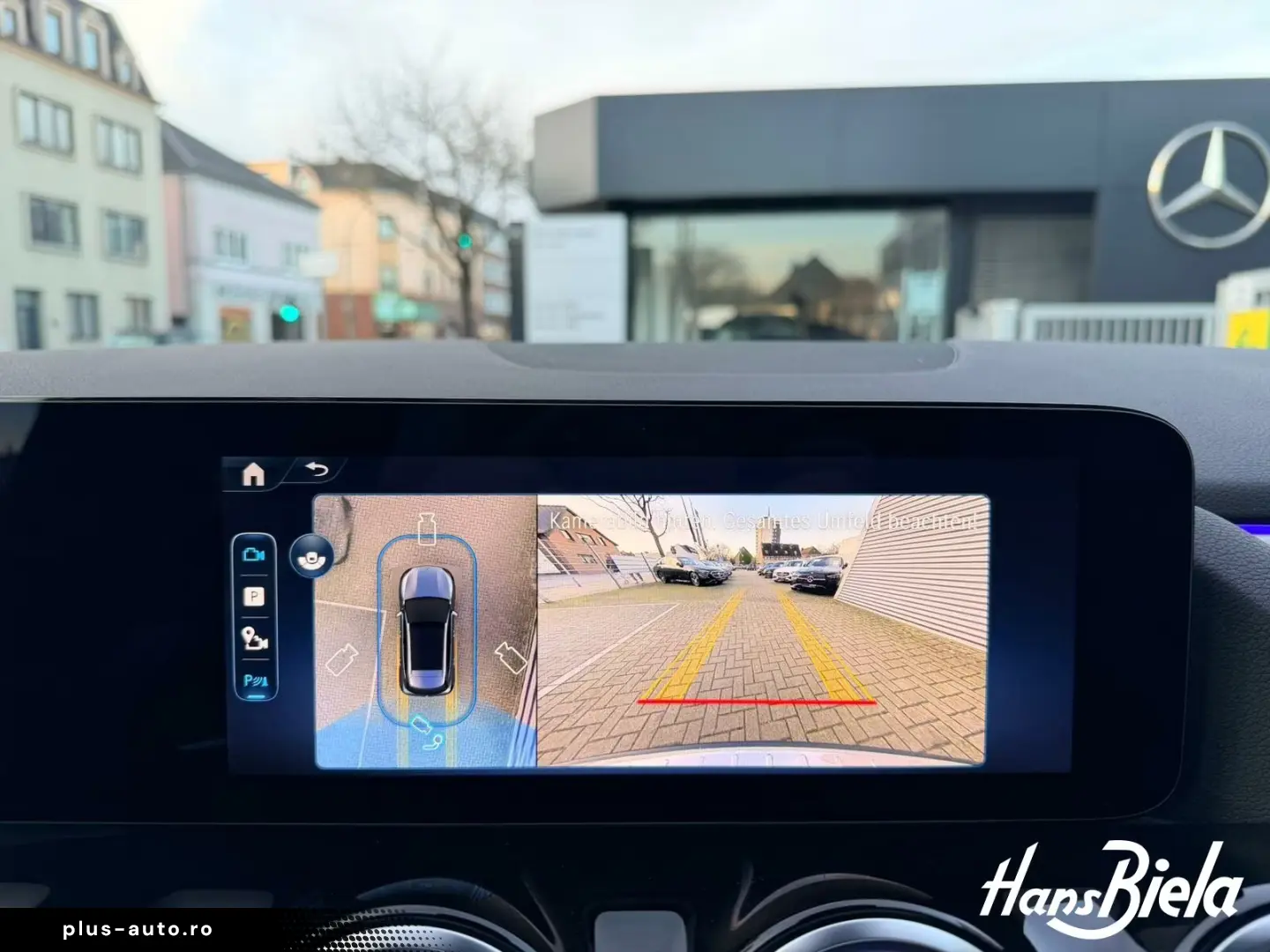 Mercedes-Benz GLA 200 AMG Night 20  Pano LED 360  Dis