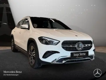 Mercedes-Benz GLA 180 Prog. Adv. PANO AHK MULTI DISTR