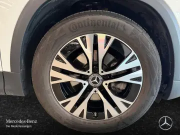 Mercedes-Benz GLA 180 Prog. Adv. PANO AHK MULTI DISTR