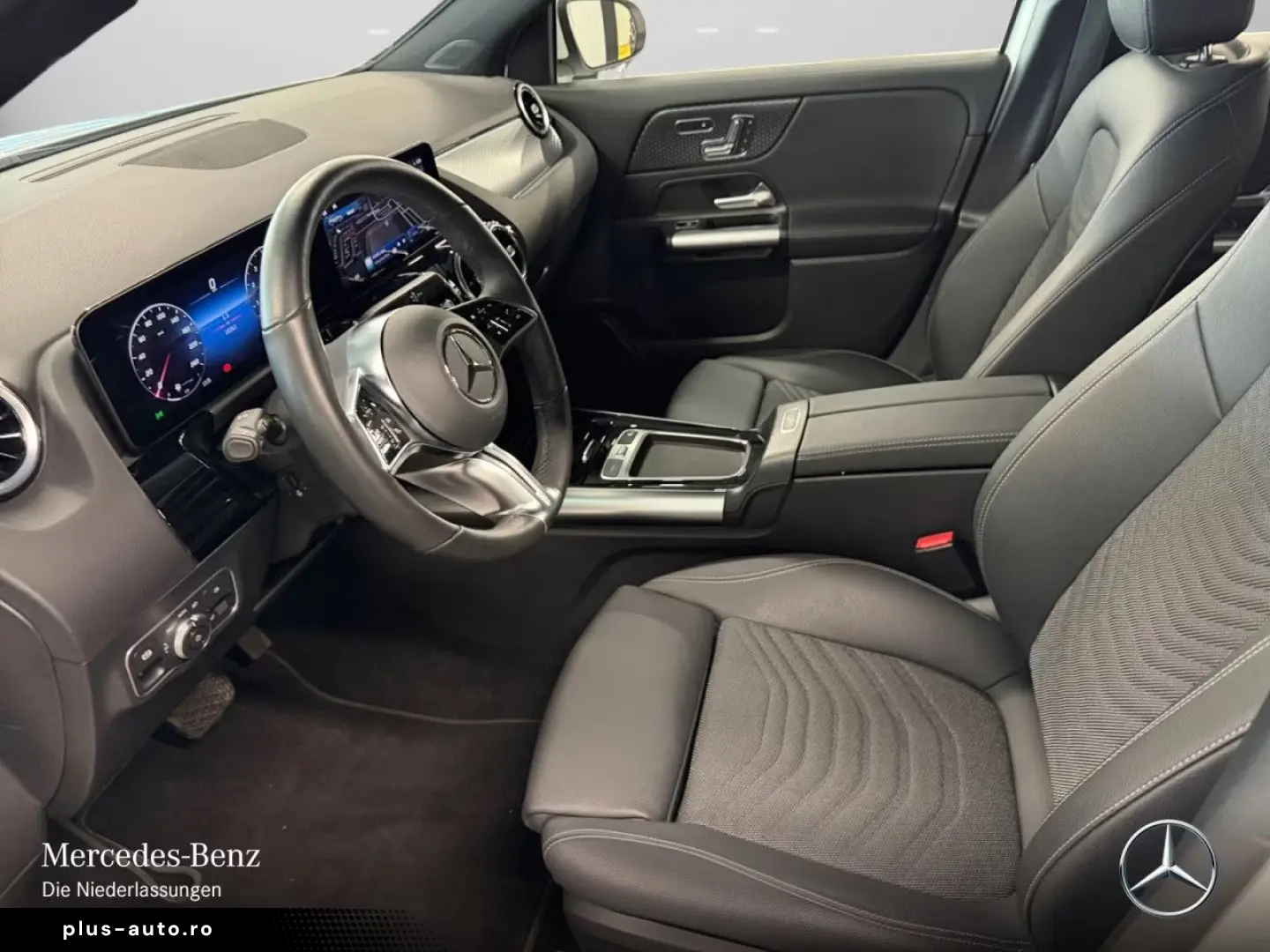 Mercedes-Benz GLA 180 Prog. Adv. PANO AHK MULTI DISTR