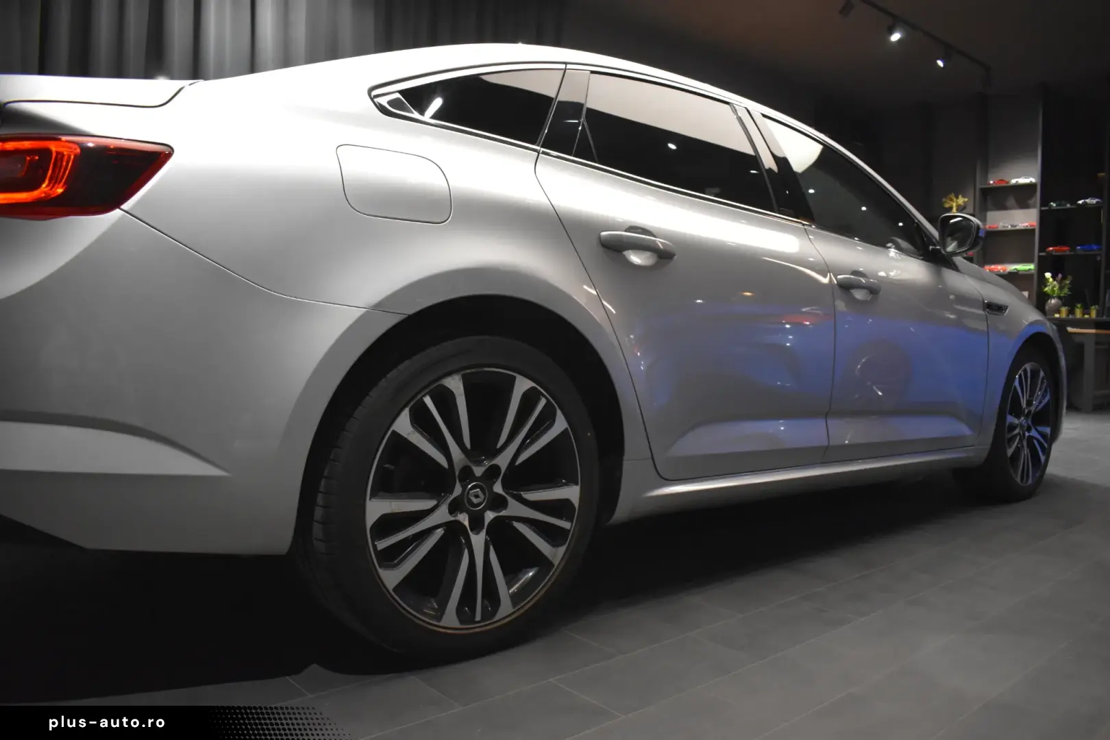 Renault Talisman Initiale Paris Bose Masaj 4Control HUD