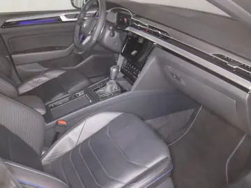 VW Arteon R Shooting Brake 2.0TSI