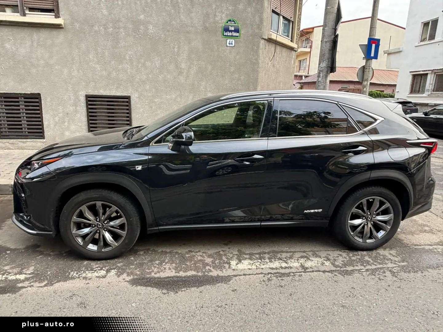 Lexus NX 300