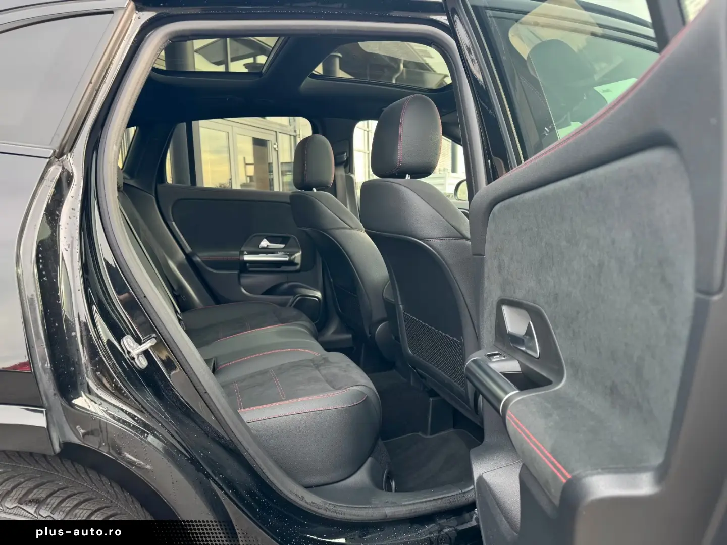 Mercedes-Benz GLA 200 AMG Pano Distr Ambient Multibeam