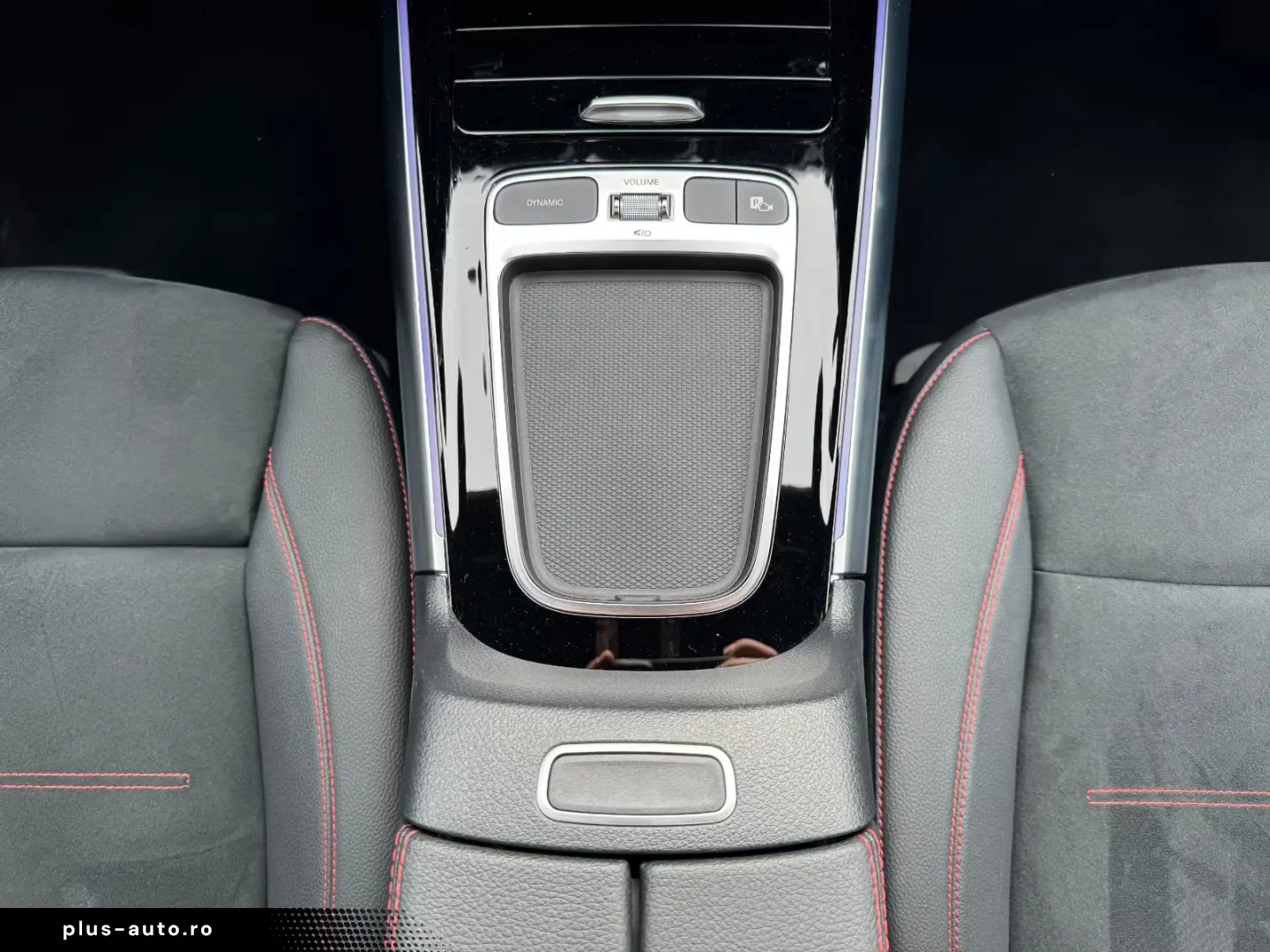 Mercedes-Benz GLA 200 AMG Pano Distr Ambient Multibeam