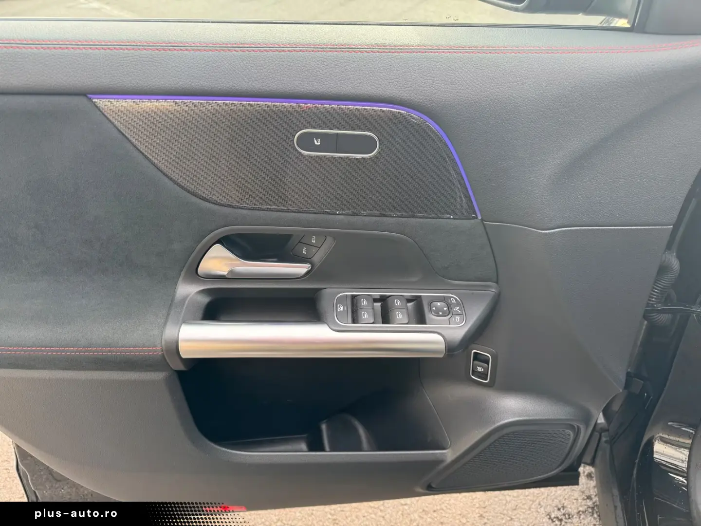 Mercedes-Benz GLA 200 AMG Pano Distr Ambient Multibeam