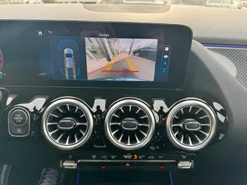 Mercedes-Benz GLA 200 AMG Pano Distr Ambient Multibeam