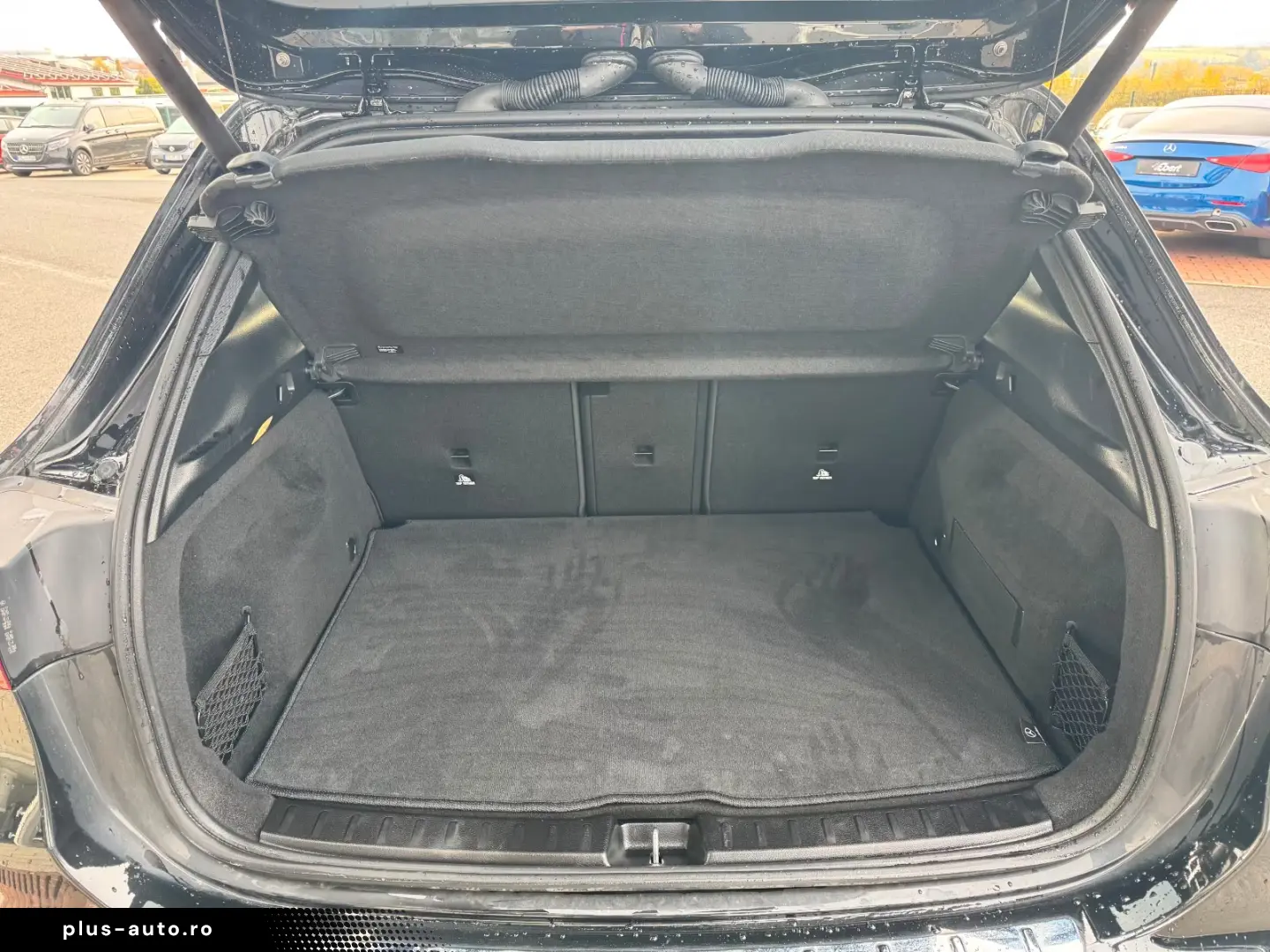 Mercedes-Benz GLA 200 AMG Pano Distr Ambient Multibeam