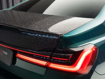 BMW Seria 7 750i xDrive