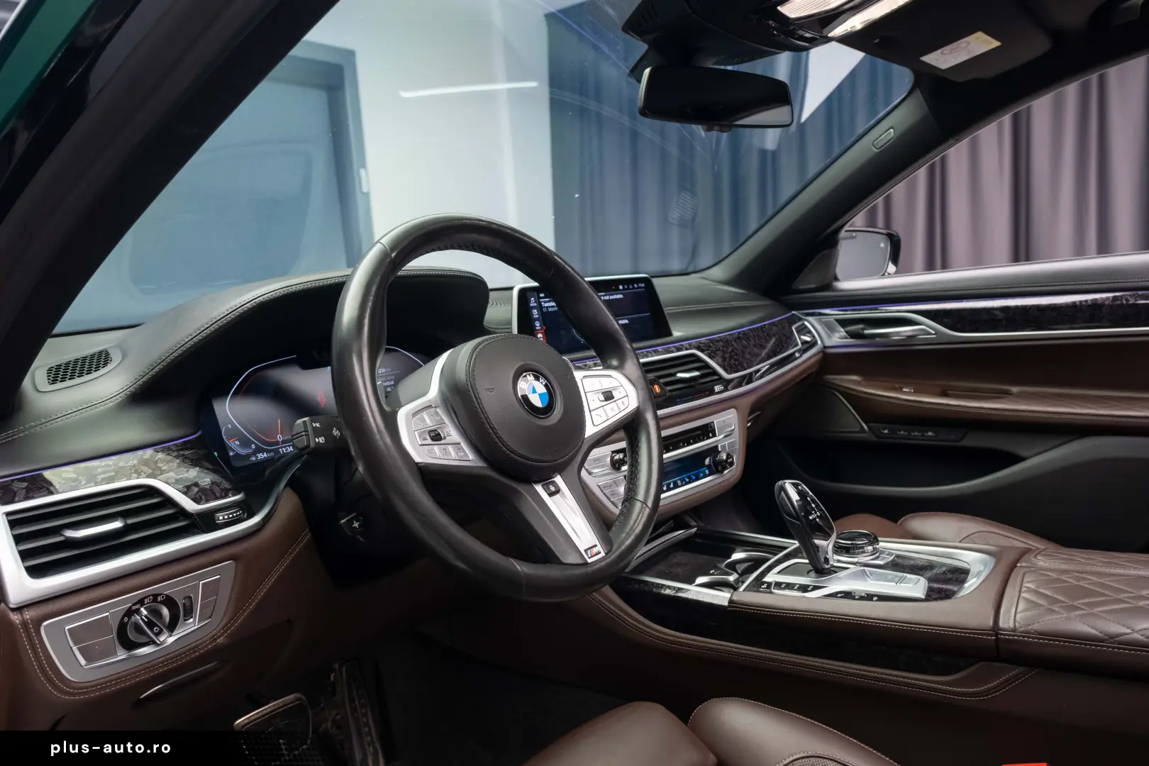 BMW Seria 7 750i xDrive
