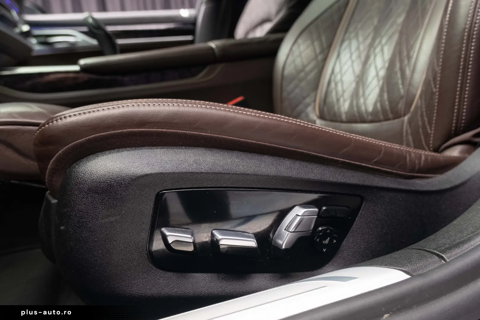 BMW Seria 7 750i xDrive