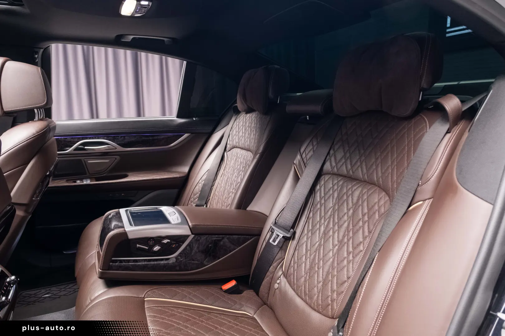 BMW Seria 7 750i xDrive