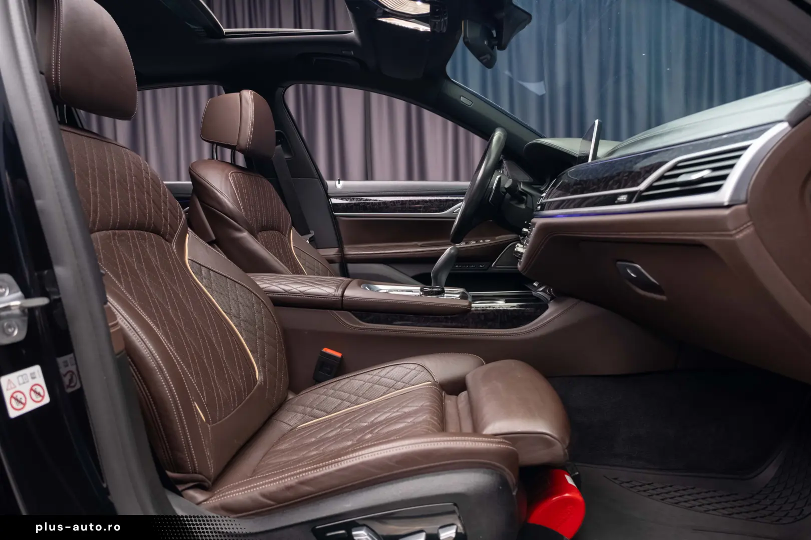 BMW Seria 7 750i xDrive