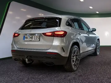 Mercedes-Benz GLA 180 AMG Line