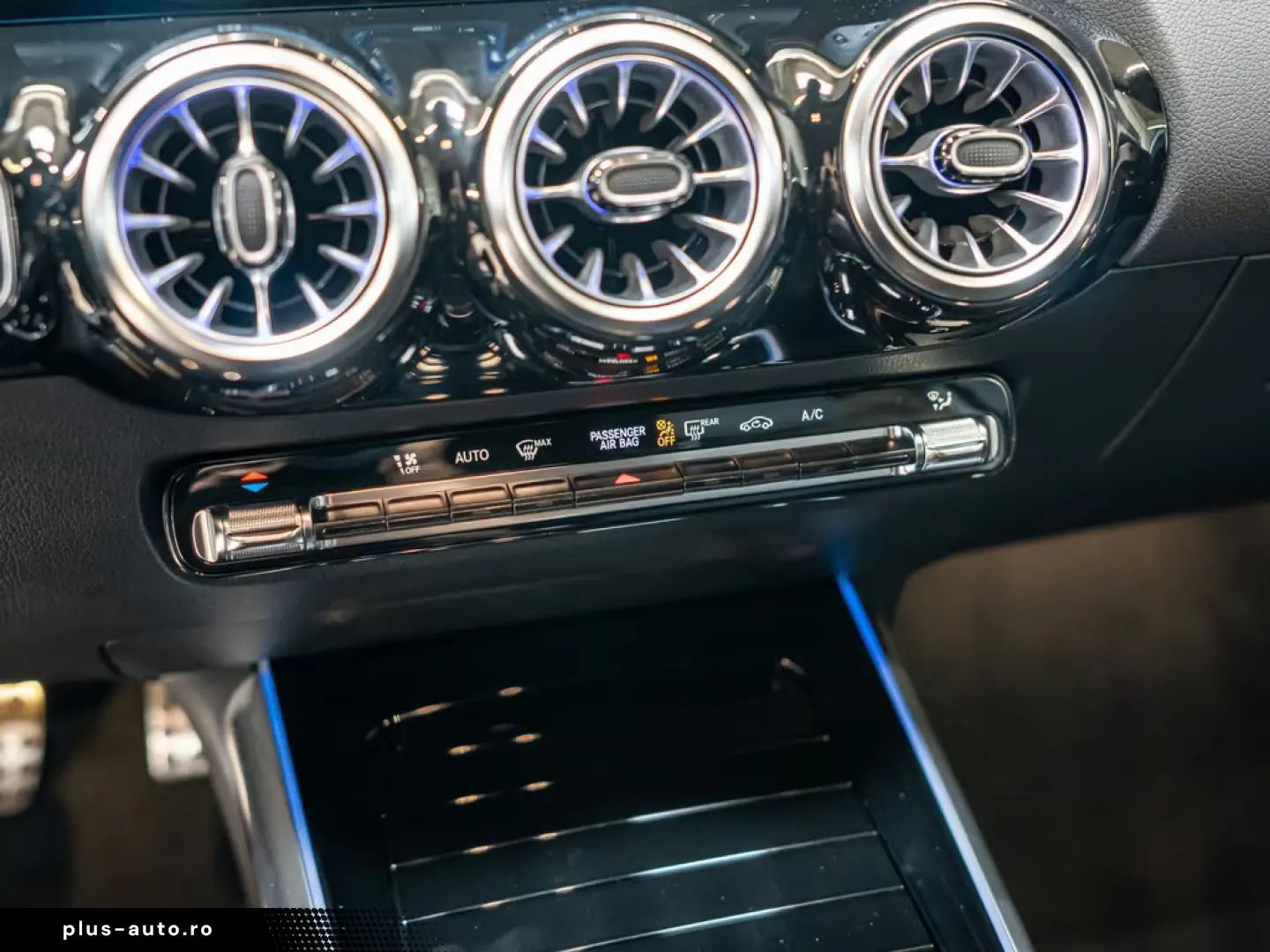 Mercedes-Benz GLA 180 AMG Line