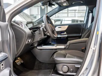 Mercedes-Benz GLA 180 AMG Line