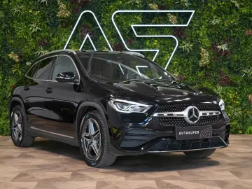 Mercedes-Benz GLA 250 4M AMG PANO LED