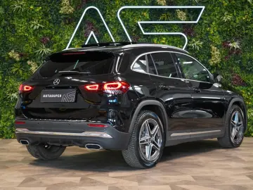 Mercedes-Benz GLA 250 4M AMG PANO LED