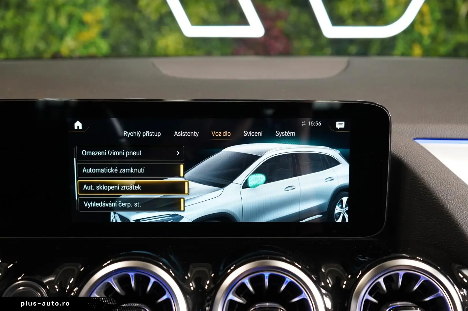 Mercedes-Benz GLA 250 4M AMG PANO LED