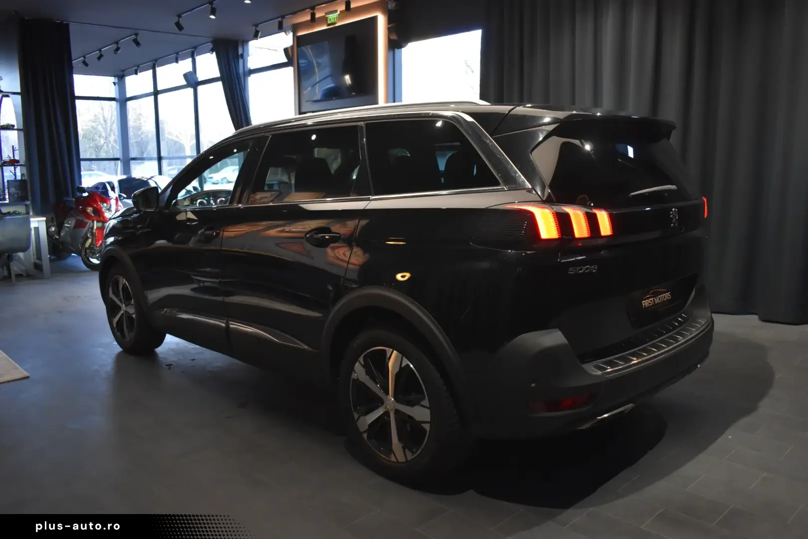 Peugeot 5008 2.0 BlueHDi S&S EAT8 GT 180 CP  7 Locuri  LED