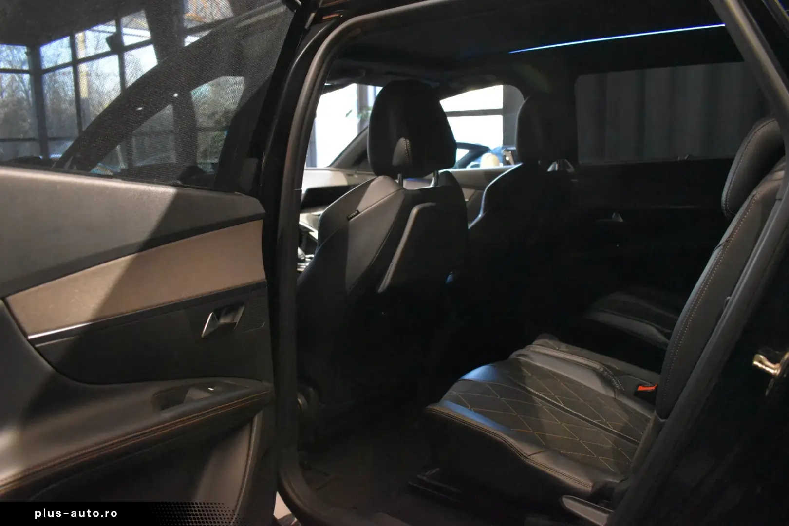 Peugeot 5008 2.0 BlueHDi S&S EAT8 GT 180 CP  7 Locuri  LED