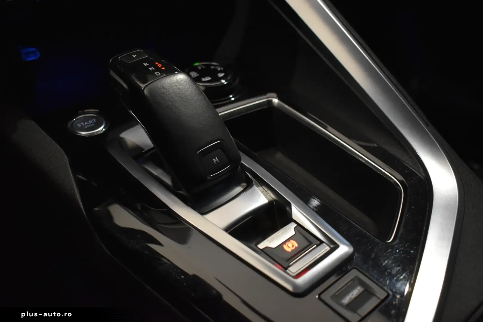 Peugeot 5008 2.0 BlueHDi S&S EAT8 GT 180 CP  7 Locuri  LED