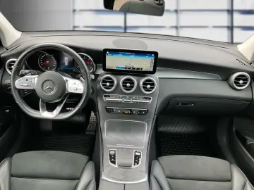 MERCEDES-BENZ GLC 300 de 4M AMG AHK Pano Night AdvSound LED