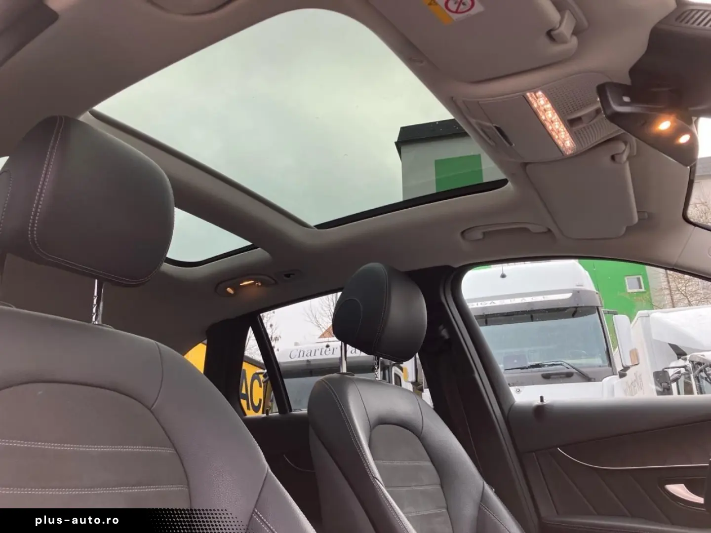 MERCEDES-BENZ GLC 300 de 4M AMG AHK Pano Night AdvSound LED