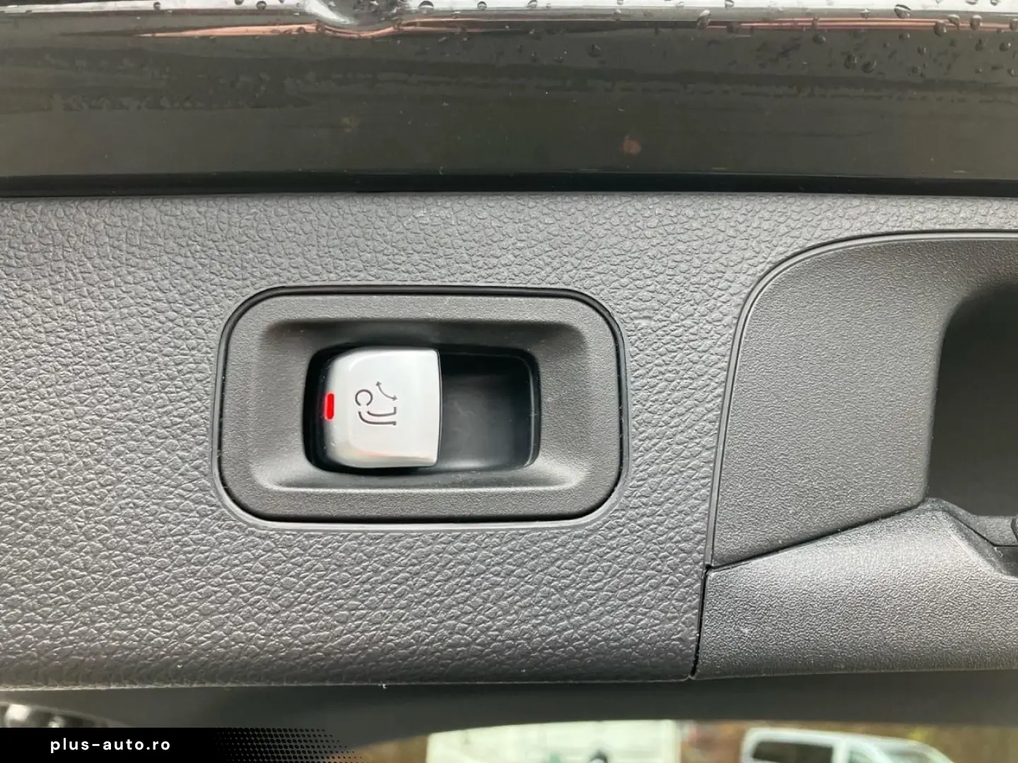 MERCEDES-BENZ GLC 300 de 4M AMG AHK Pano Night AdvSound LED