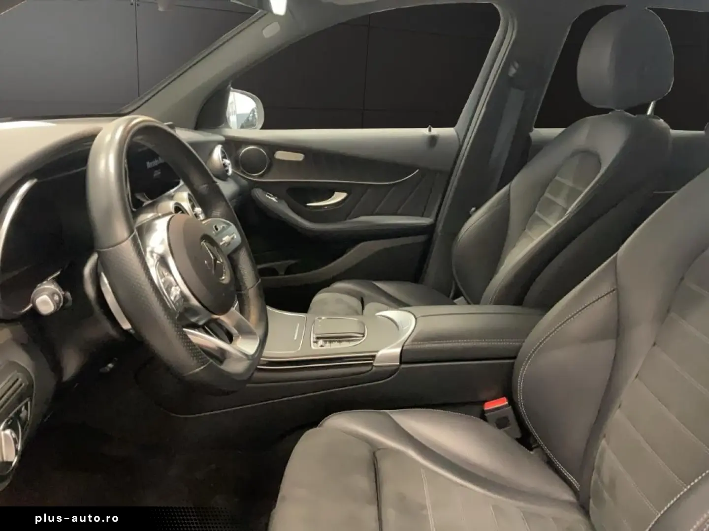 MERCEDES-BENZ GLC 300 de 4M AMG NIGHT LED PANO DISTR&hellip;