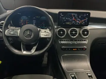 MERCEDES-BENZ GLC 300 de 4M AMG NIGHT LED PANO DISTR&hellip;