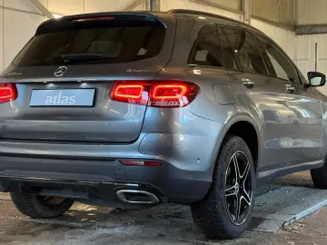 MERCEDES-BENZ GLC 300de 4Matic AMG NIGHT HUD SHZ AHK
