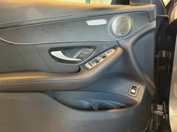 MERCEDES-BENZ GLC 300de 4Matic AMG NIGHT HUD SHZ AHK